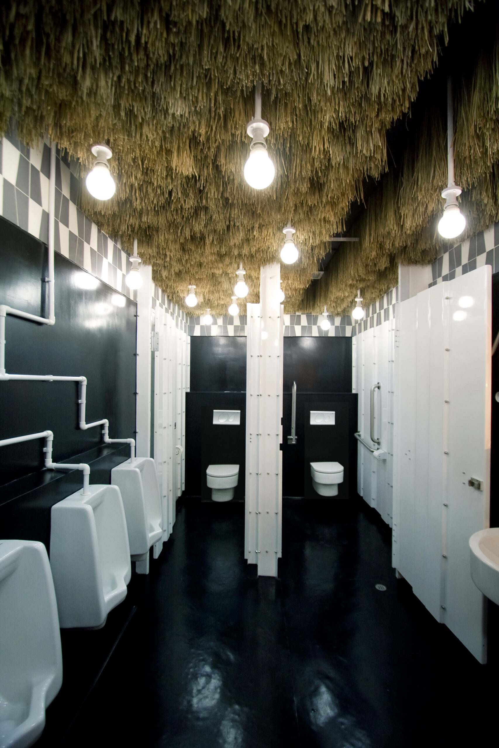 C14_Art Center