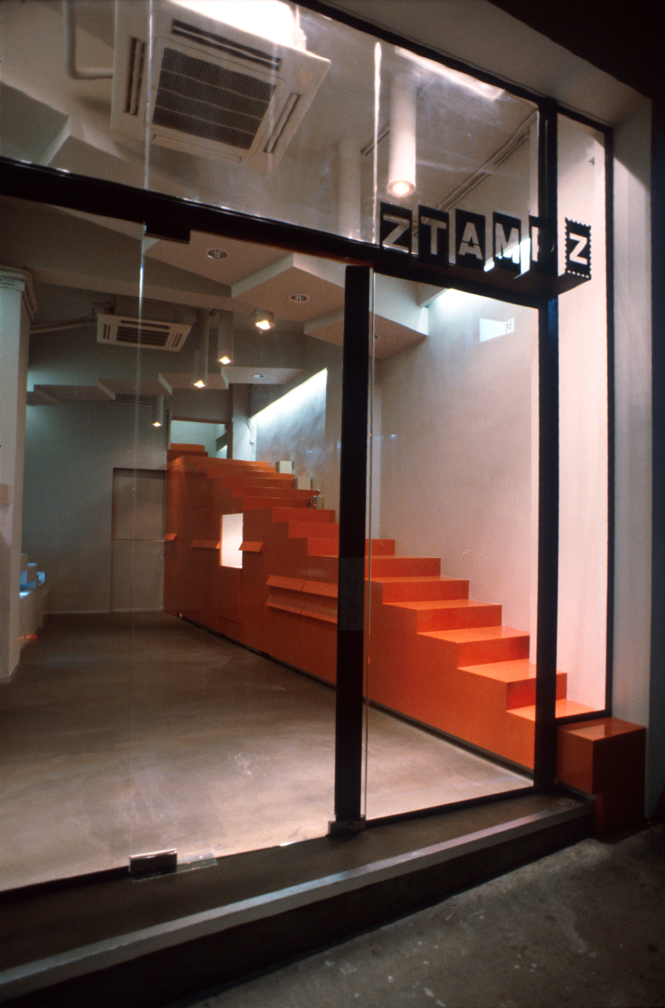 C07_Ztampz Wyndham